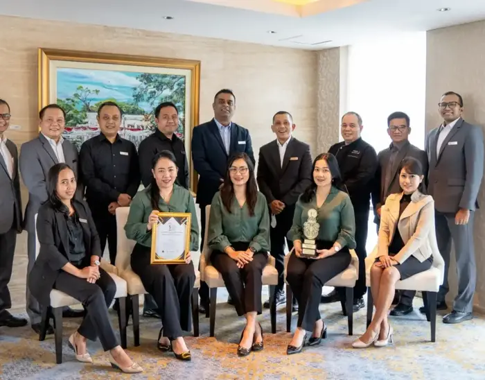 JS Luwansa Hotel Jakarta awarded Best MICE Hotel